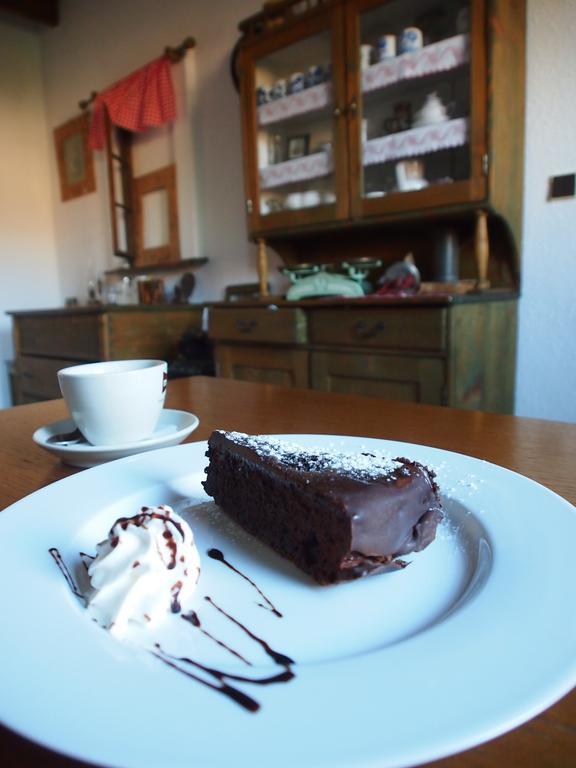 Penzion A Restaurace U Hroznu Velké Bílovice Zewnętrze zdjęcie
